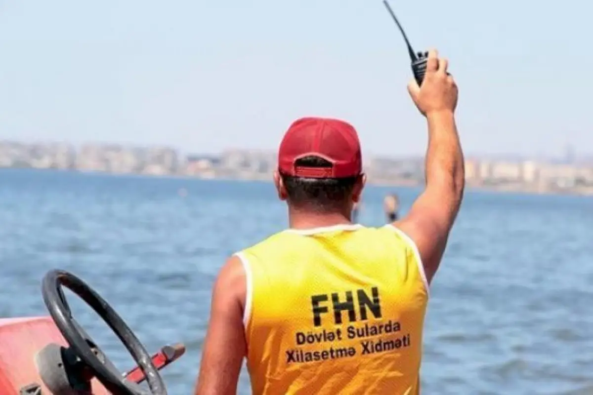 Buzovnada dənizdə köməksiz qalan balıqçılar xilas edilib