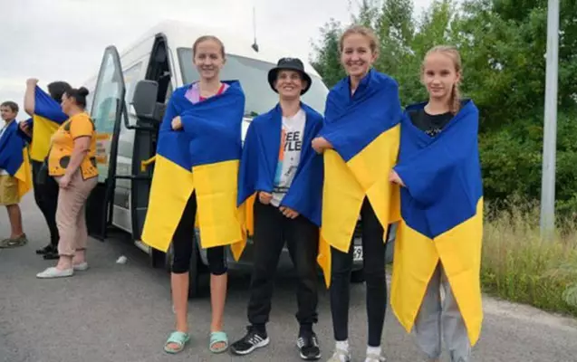 Bir qrup ukraynalı uşaq Rusiya əsirliyindən geri qaytarılıb