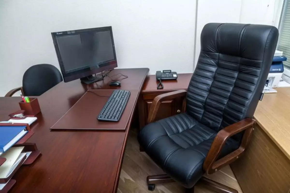 Bakıda üç məktəb direktorunun əmək müqaviləsinə xitam verilib