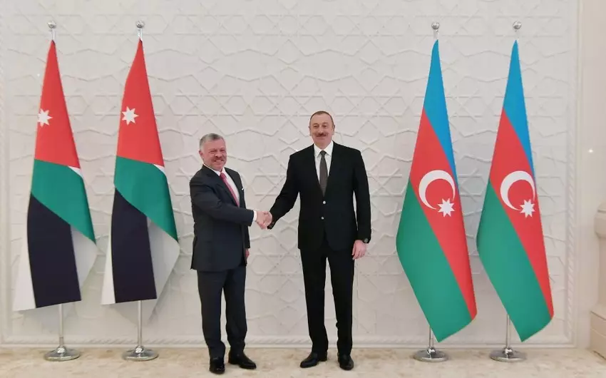 İlham Əliyev İordaniya kralını təbrik etdi