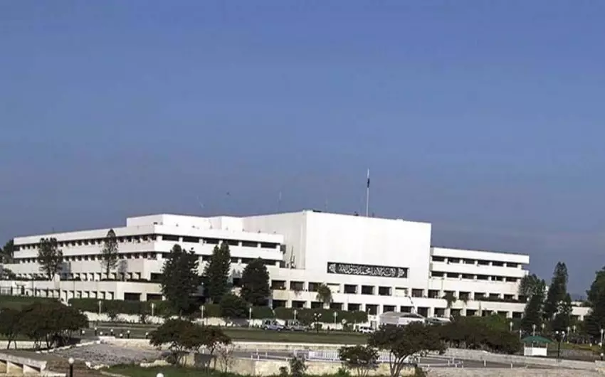 Pakistan hökuməti avqustda istefa verəcək