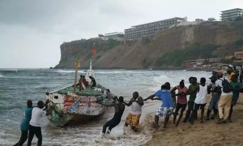 Seneqalda miqrant daşıyan qayığın aşması nəticəsində 26 nəfər ölüb