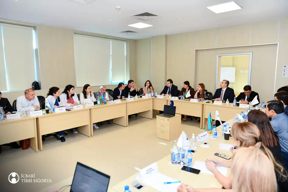 İcbari tibbi sığortanın xidmətlər zərfinə dəyişikliklərlə bağlı ictimai müzakirə keçirilib