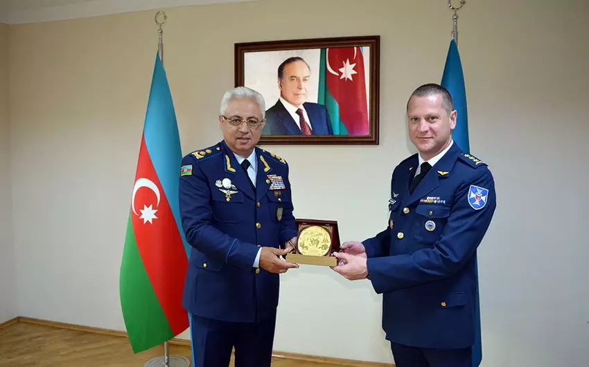 Azərbaycan və Gürcüstan arasında hərbi əməkdaşlığın inkişafı müzakirə olunub