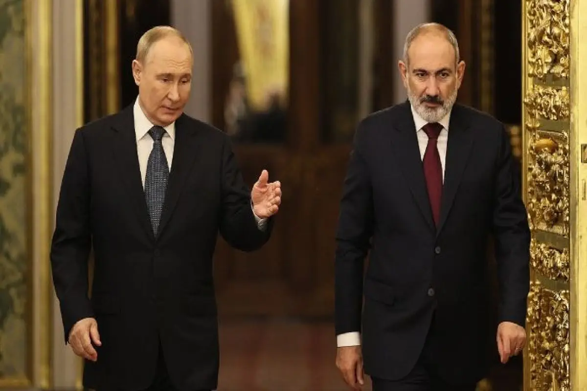 KİV: Paşinyan Moskvada Putinlə görüşəcək