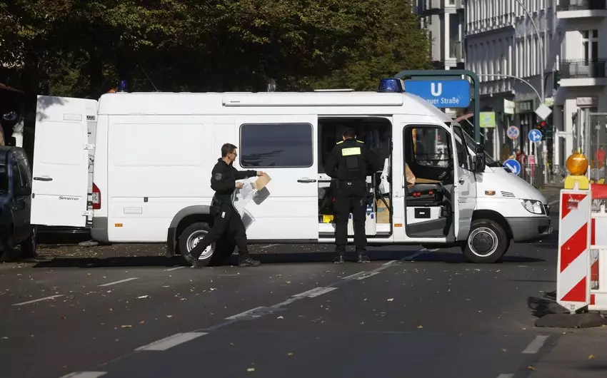 Fransa polisi sinaqoqu yandırmağa cəhd edən şəxsi güllələyib