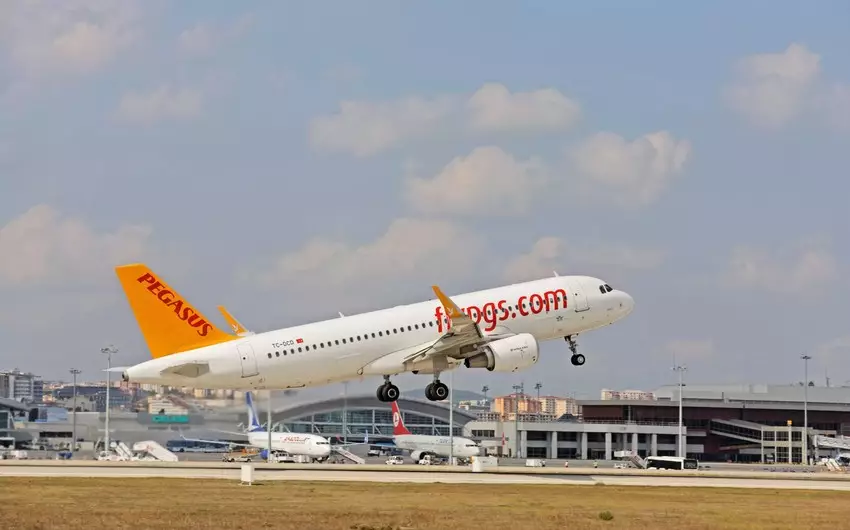 Sabiha Gökçen aeroportunda bəzi reyslər ertələnib