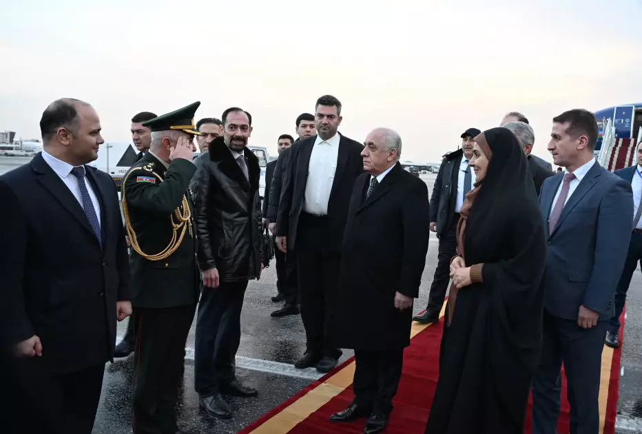 Baş nazir Əli Əsədov İrana işgüzar səfər edib