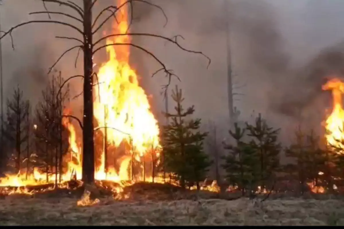 Rusiyada barıt anbarları yanıb