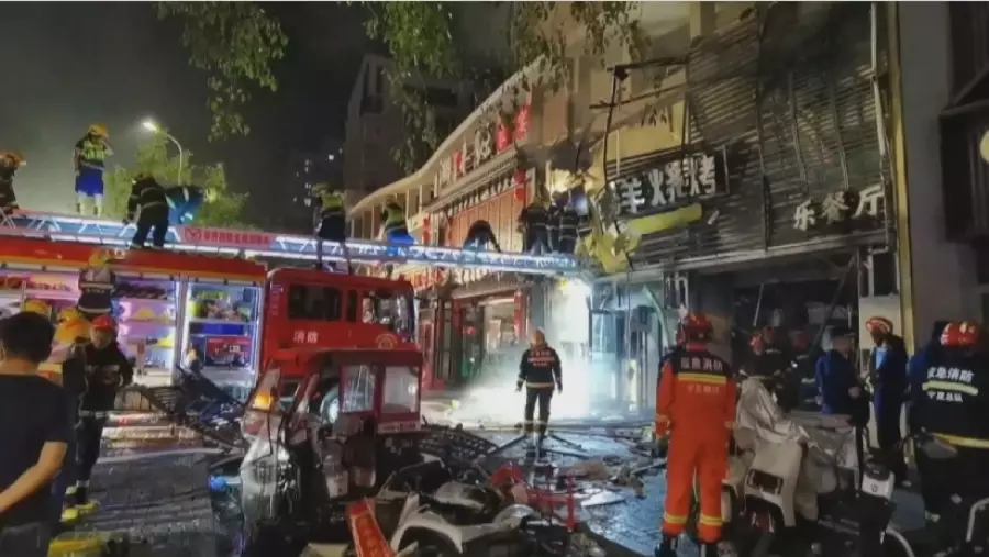 Çində restoranda partlayış olub, 31 nəfər ölüb