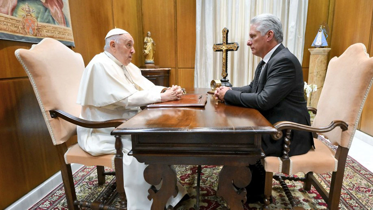 Kuba prezidenti Roma Papası ilə görüşüb