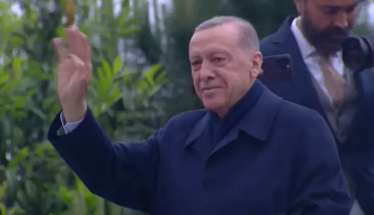 Ərdoğan: “Ölkəmizi bizə əmanət edən hər kəsə minnətdaram”