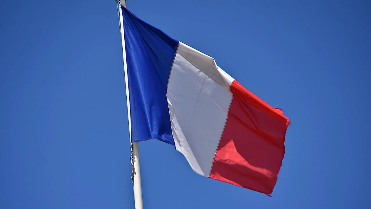 Fransa Kiprə qoşun göndərir: Humanitar missiya razılaşdırıldı