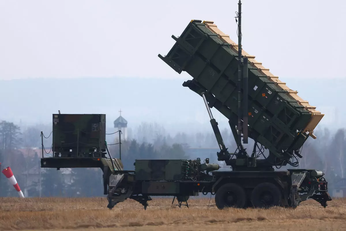 Yunanıstan Ukraynaya "Patriot", S-300 və F-16 döyüş təyyarələri verməyəcəyini təsdiqləyib