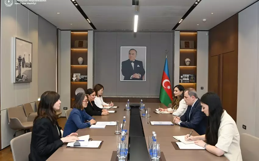 Ceyhun Bayramov BMT-nin regional direktoru ilə görüşüb - FOTO