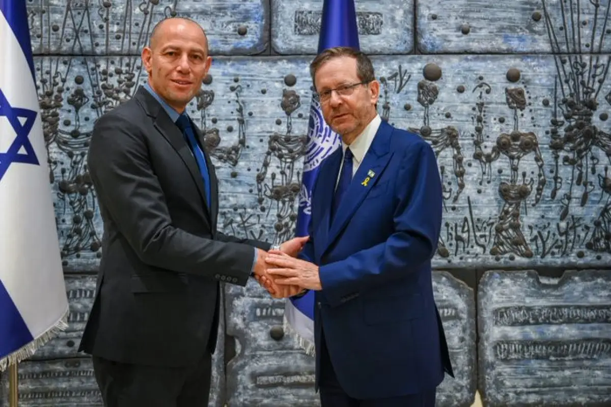 İsxak Hersoq İsrailin Azərbaycana yeni təyin olunmuş səfirini qəbul edib
