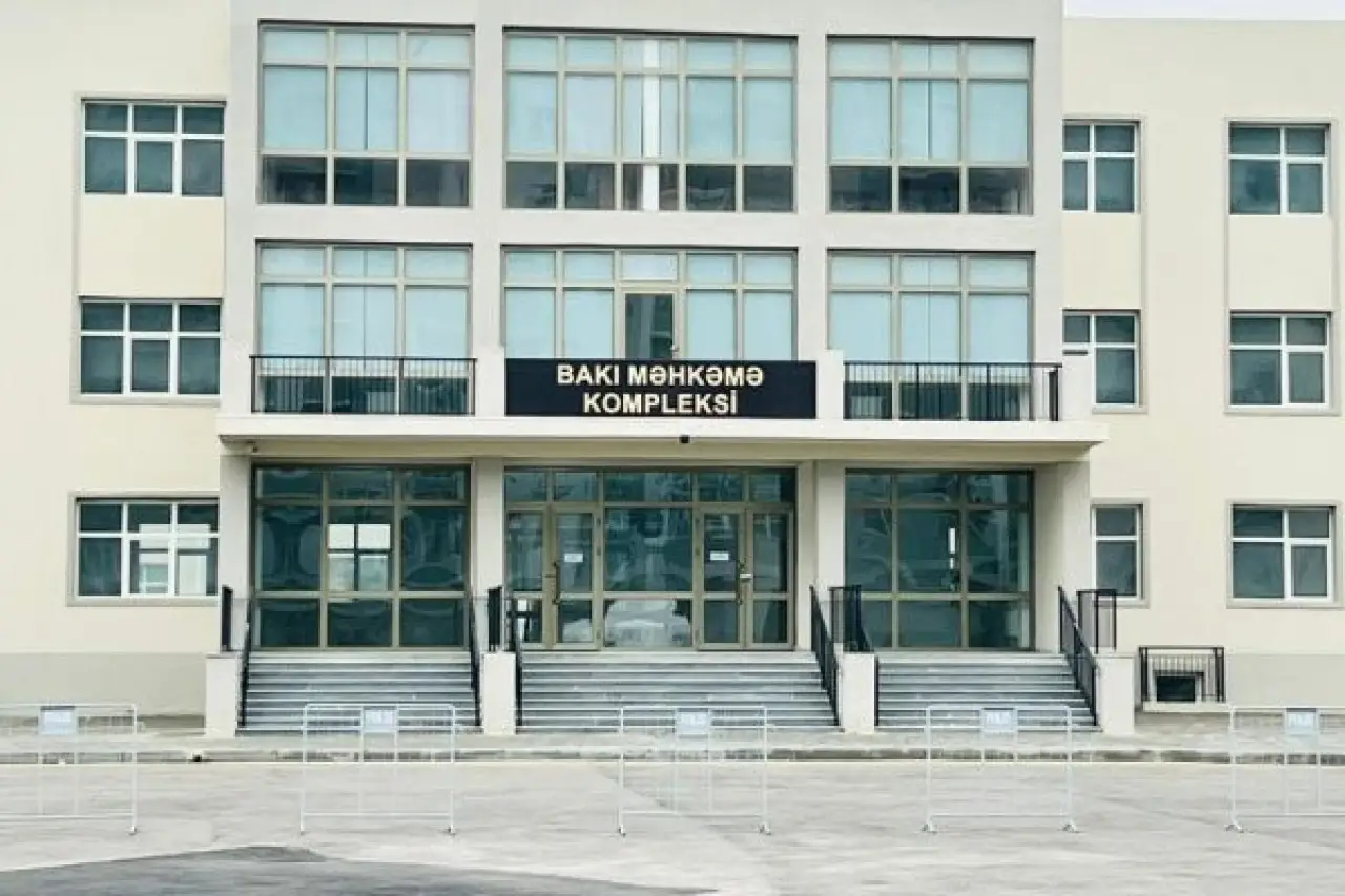 Hərbi cinayətlər törətməkdə təqsirləndirilən erməniəsilli şəxslərin məhkəməsi keçirilir