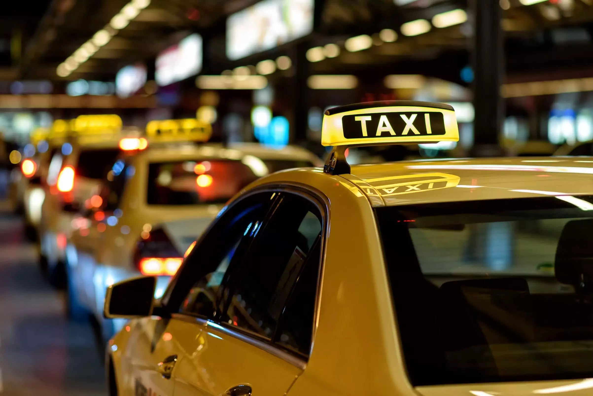 Ölkədə taksi qiymətləri bahalaşdı