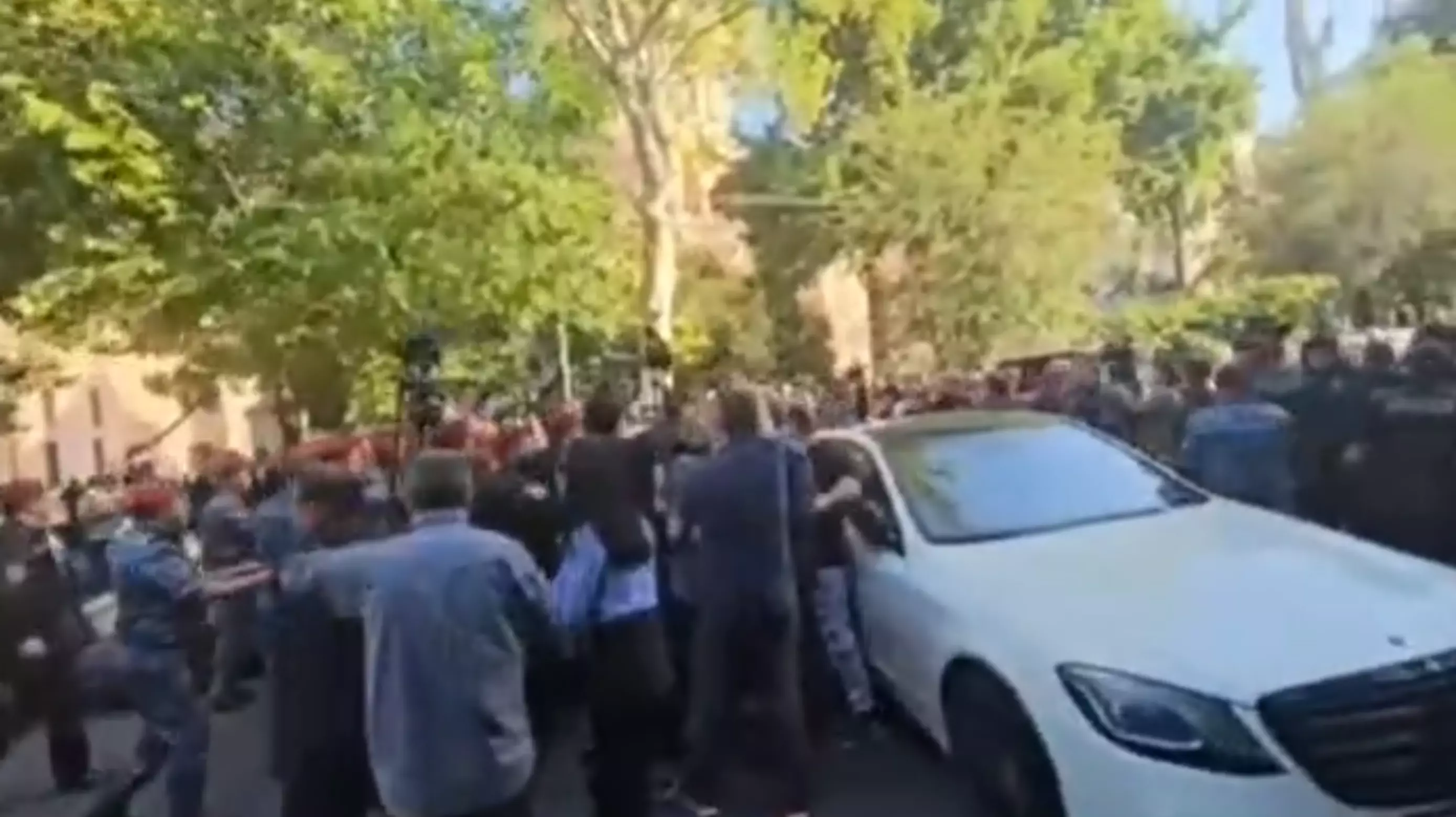 Ermənistanda etiraz aksiyalarında iştirak edən 226 nəfər saxlanılıb