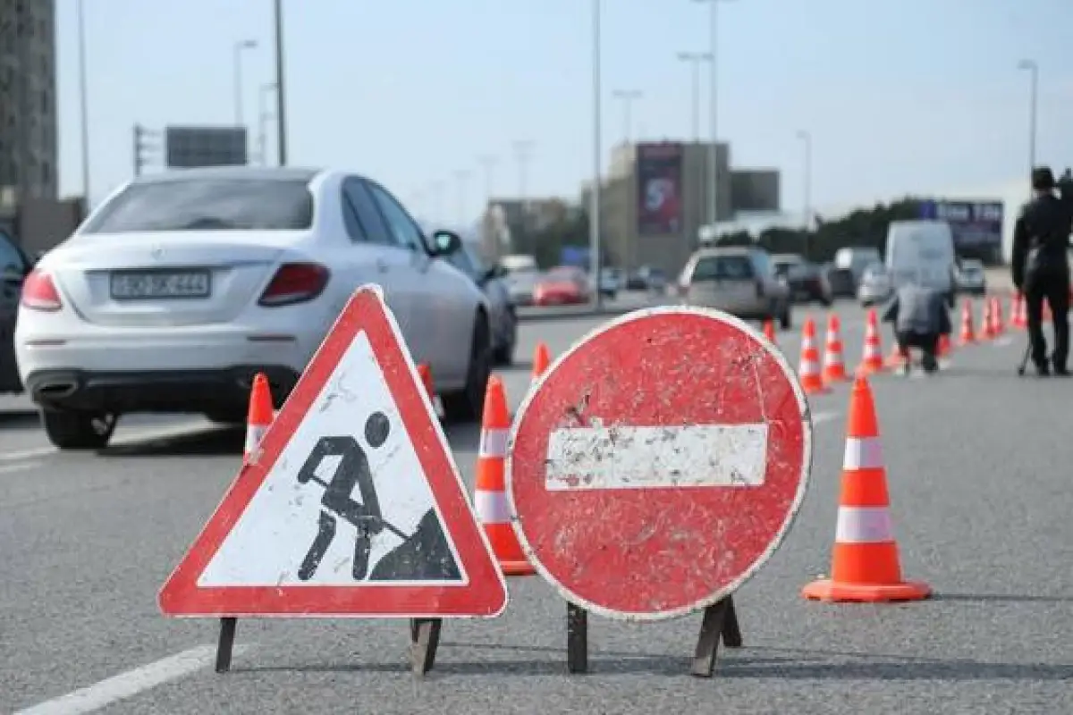 Bakıda yeni yol tikintisi ilə bağlı avtomobillərin hərəkəti məhdudlaşdırılacaq