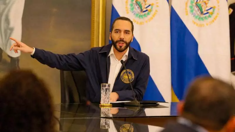 Salvador prezidenti Nayib Bukele yenidən prezident seçildiyini açıqlayıb