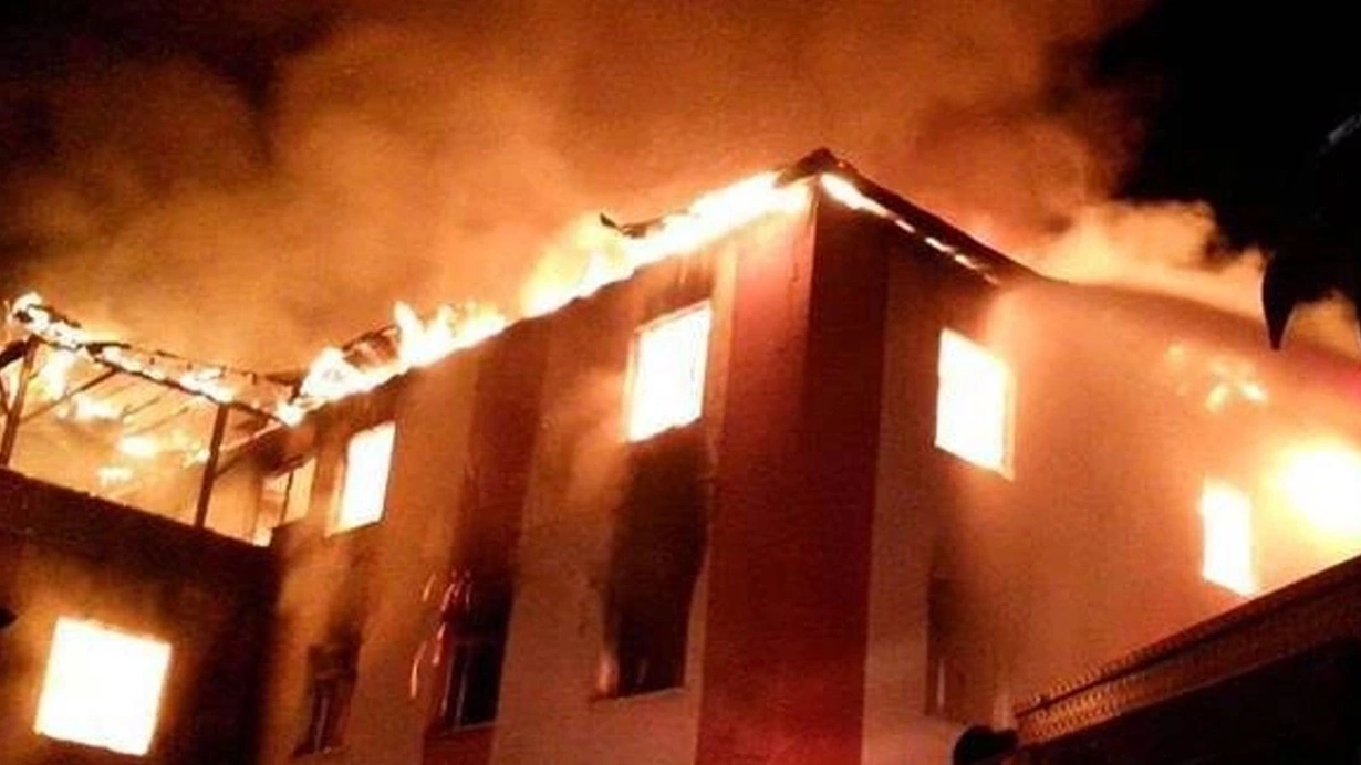 Ərbildə tələbə yataqxanasında yanğın baş verib, 14 nəfər ölüb