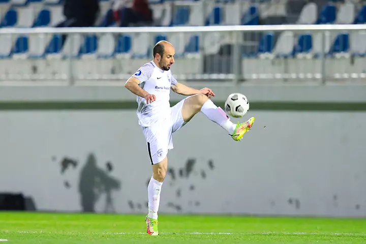 Slavik Alxasov “Turan Tovuz”a keçib