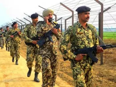 Hindistanın törədilən terror aktı nəticəsində azı 4 əsgər yaralanıb