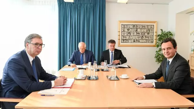 Kosovo və Serbiya liderləri Brüsseldə görüşüblər