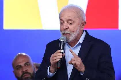 BRİKS tərəfdaşları Trampın rüsumlar tətbiq etməsindən sonra ticarəti artırmağa söz veriblər