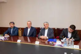 İran səfiri Naxçıvana gedib