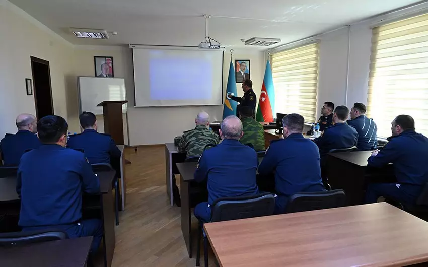 Tacikistan nümayəndə heyəti Azərbaycan Ordusunun PUA-ları ilə tanış olublar