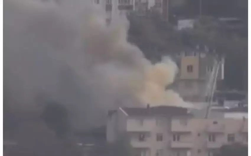 İstanbulda kimyəvi maddələrin saxlandığı fabrikdə yanğın başlayıb