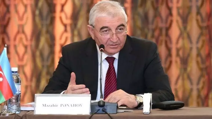 MSK: Növbədənkənar parlament seçkilərinə 1 048 nəfər namizədlik üçün müraciət edib