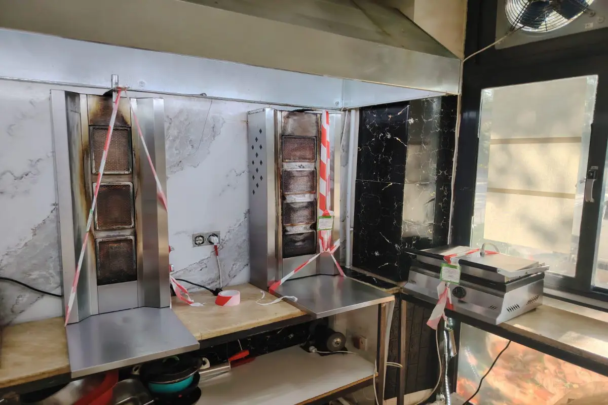 Dönərdən zəhərlənən 17 nəfərdən 9-u uşaq olub - YENİLƏNİB