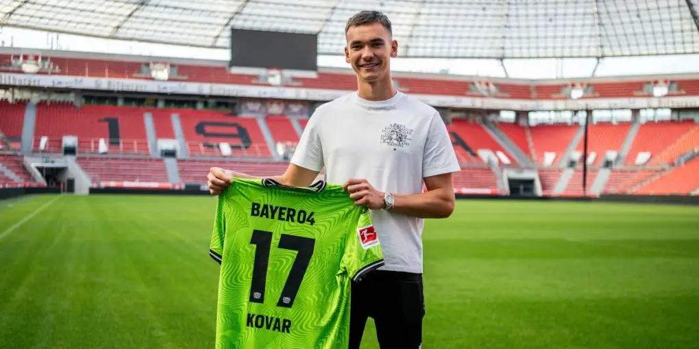 PSV "Bayer"in qapıçısını icarəyə götürüb