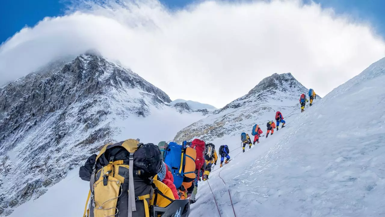 Alyaskanın Denali Milli Parkında 2 alpinist itkin düşüb