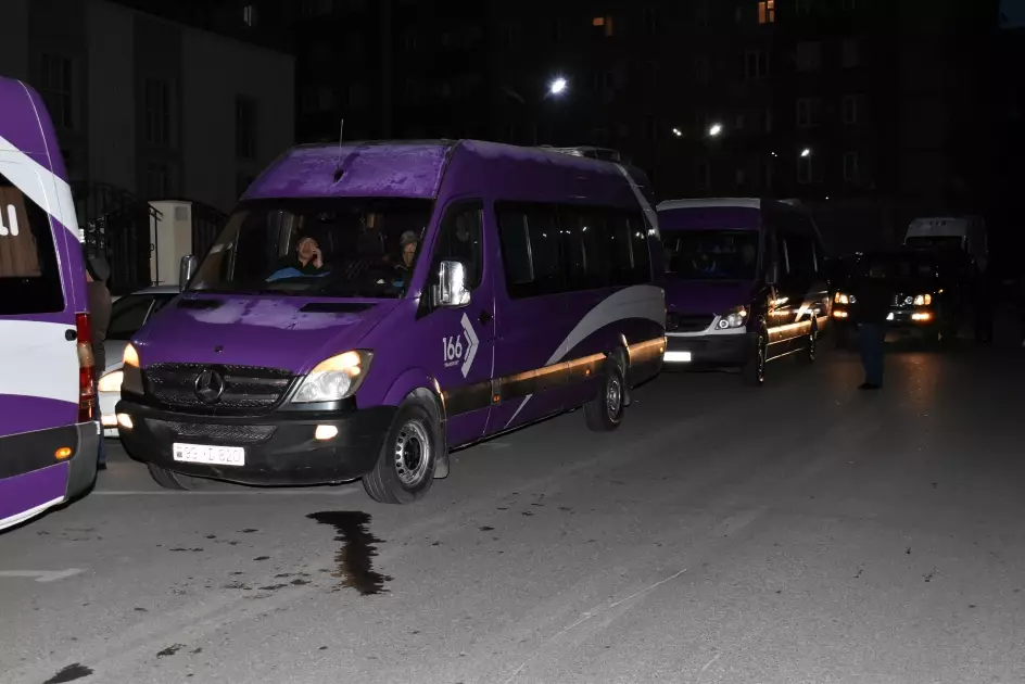 Laçın şəhəri və Zabux kəndinə köç olub