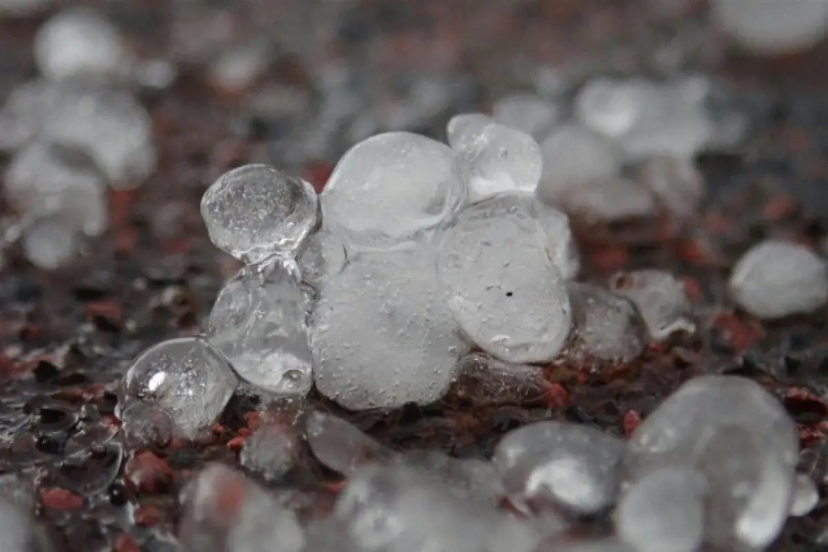 Sabah bəzi ərazilərə dolu düşəcək, sulu qar yağacaq