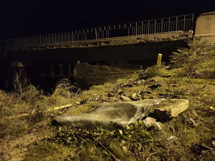 Xaçmazda "BMW" çaya düşdü - 3 nəfər ÖLDÜ