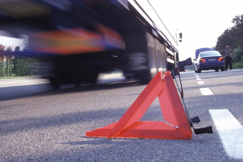 Bakıda iki yük avtomobilinin iştirakı ilə qəza olub, ölən var