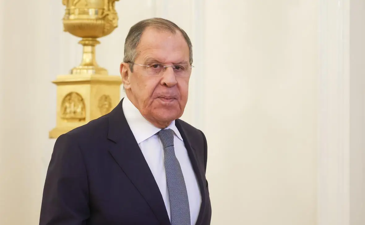 “Biz özünü lider kimi göstərən bir insanla necə görüşə bilərik?”