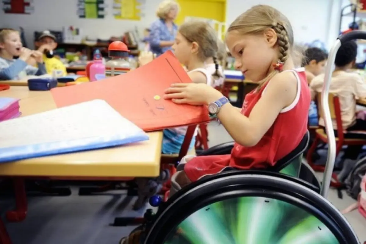 Sağlamlıq imkanı məhdud uşaqların I sinfə qəbul şərtləri açıqlanıb