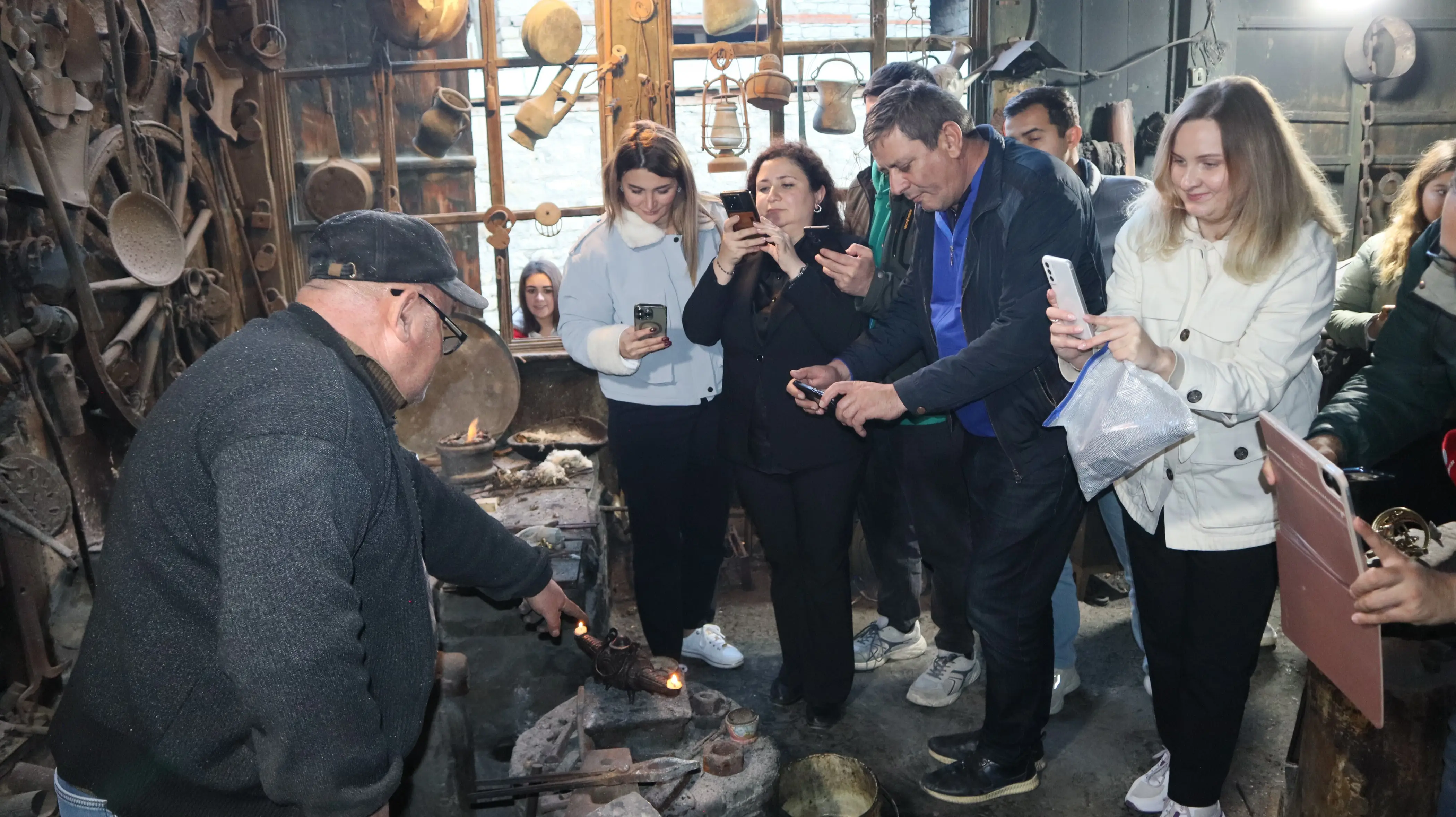 Qış turizm mövsümü öncəsi daxili turizm imkanları nümayiş etdirilib - FOTOLAR