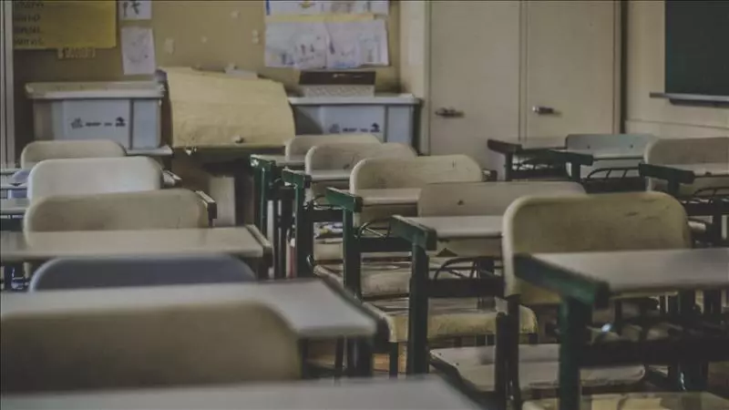 Fransada müsəlman tələbələrin təhsil aldığı orta məktəbin fəaliyyəti dayandırılıb