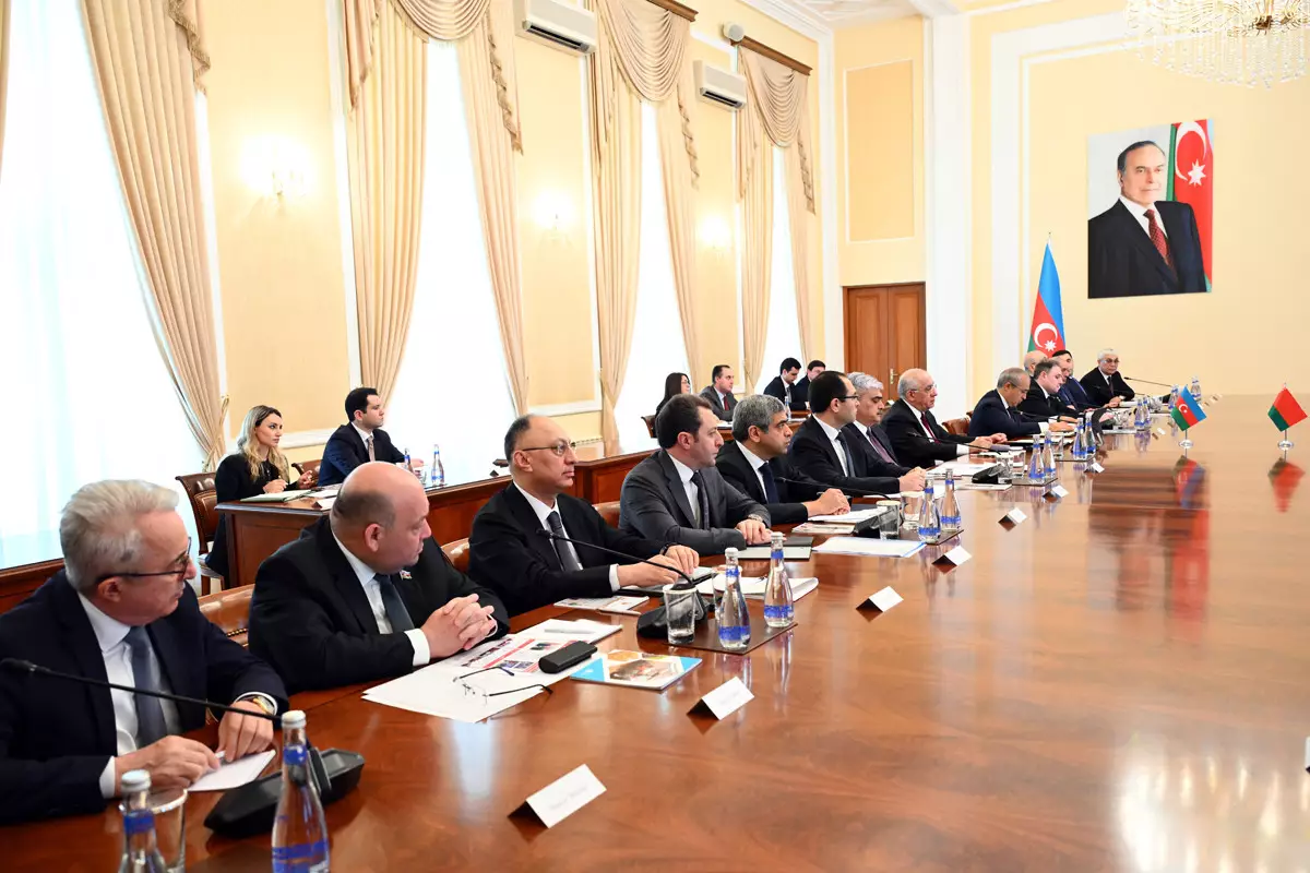 Azərbaycan və Belarus baş nazirləri arasında geniştərkibli görüş keçirilib - YENİLƏNİB-1