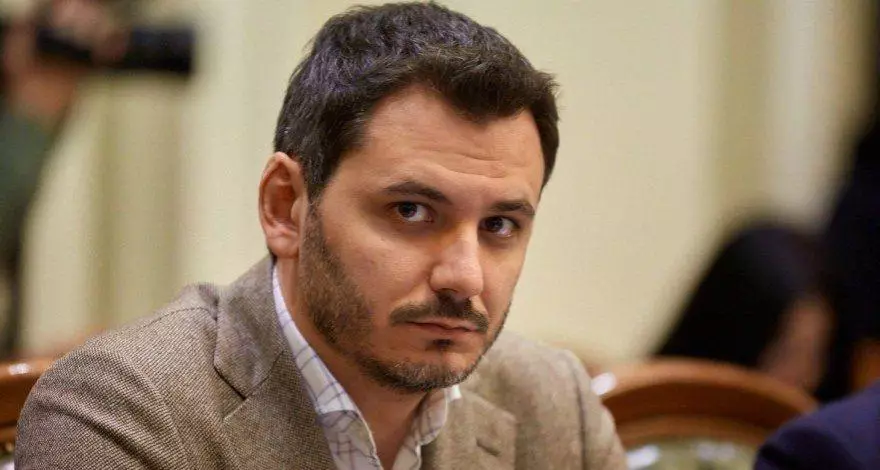 Ukraynalı deputat: “ABŞ-ın yeni yardım paketi vəziyyəti dəyişməyəcək”