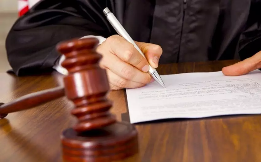 Azərbaycanda bir neçə bələdiyyə sədrinə cinayət işi açılıb - SİYAHI