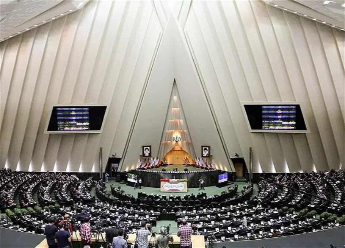 İran parlamenti Aİ ölkələrinin ordularını terrorçu elan etdi