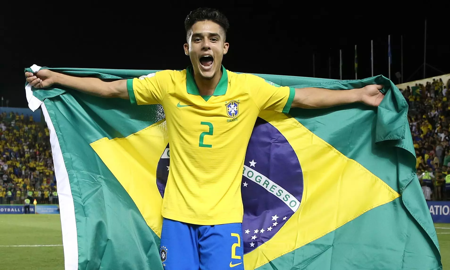 "Real" "Mançester Siti" nin futbolçusunu almaq istəyir